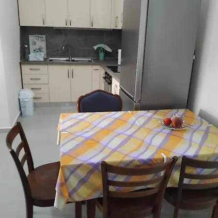 דירה Alexander's *